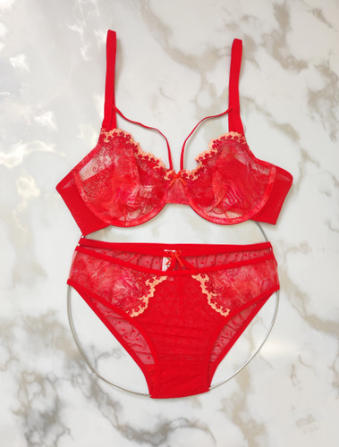 ست فانتزی زنانه ، ست فانتزی قرمز ، ست فانتزی ، ست قرمز